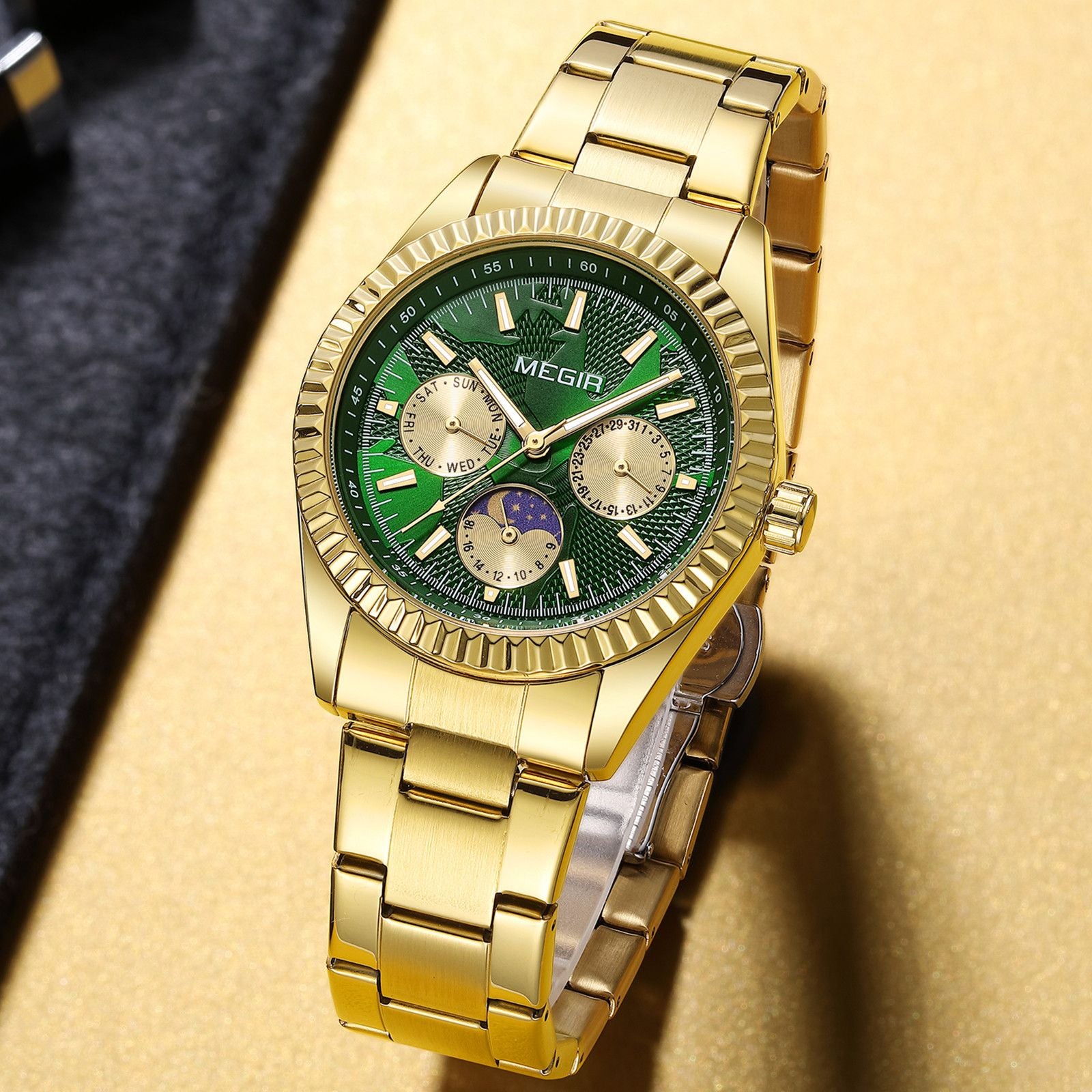 Luminous Quartz Men's Wristwatch